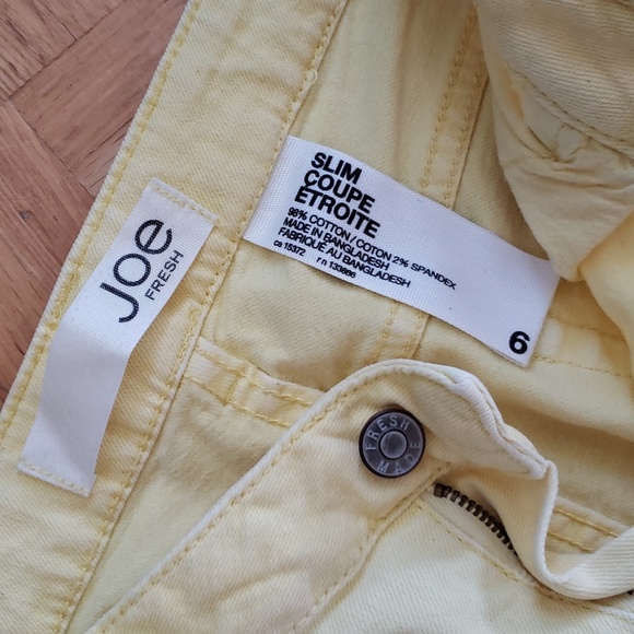 Joe Fresh light yellow slim summer 💛 pants - Picture 4 of 4